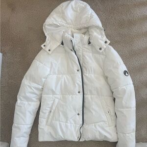 Zyia Women's White Puffer Jacket